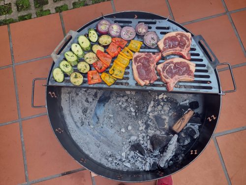 ÑUKE Fogón 80 P (Incluye Parrilla y Cruz pala y atizador )